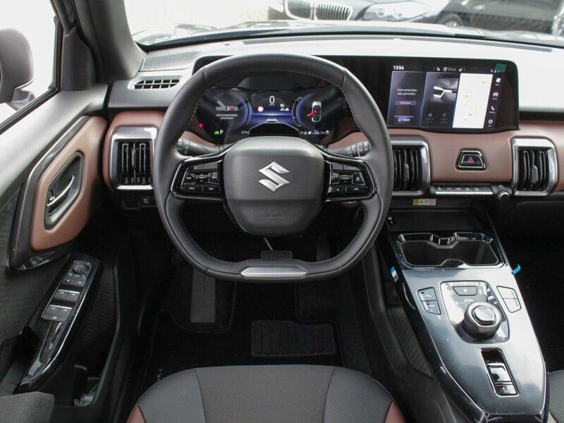 Suzuki E Vitara (2)