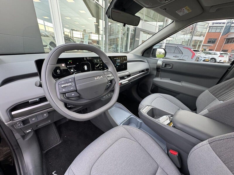 Kia EV3 (10)