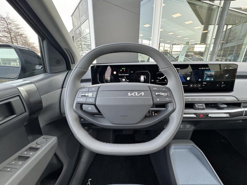 Kia EV3 (13)