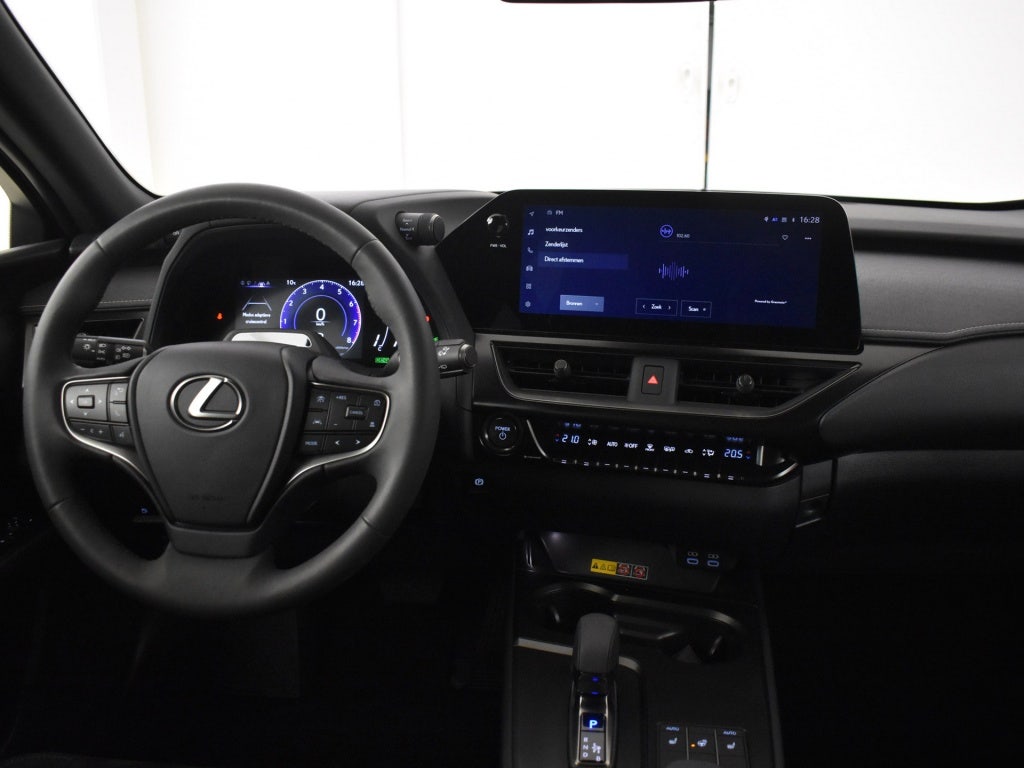 Lexus UX (4)
