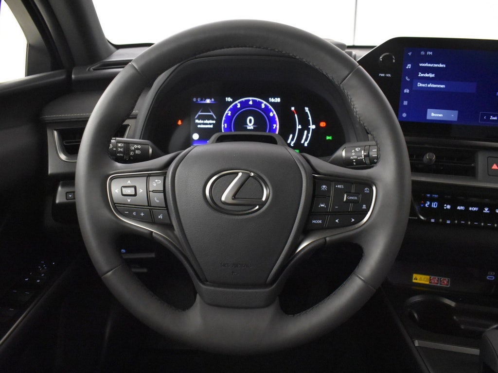 Lexus UX (11)