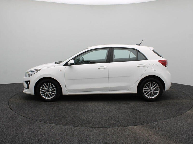 Kia Rio (4)