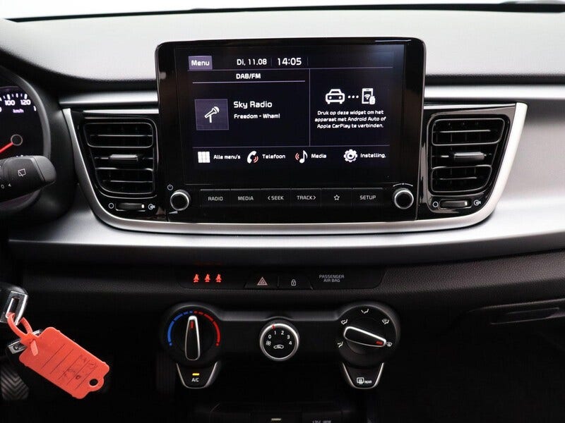 Kia Rio (9)