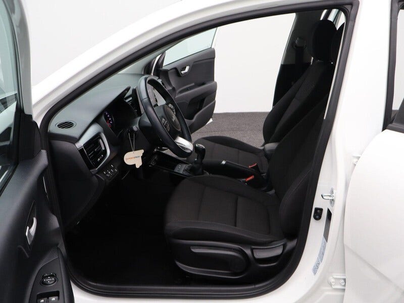 Kia Rio (11)