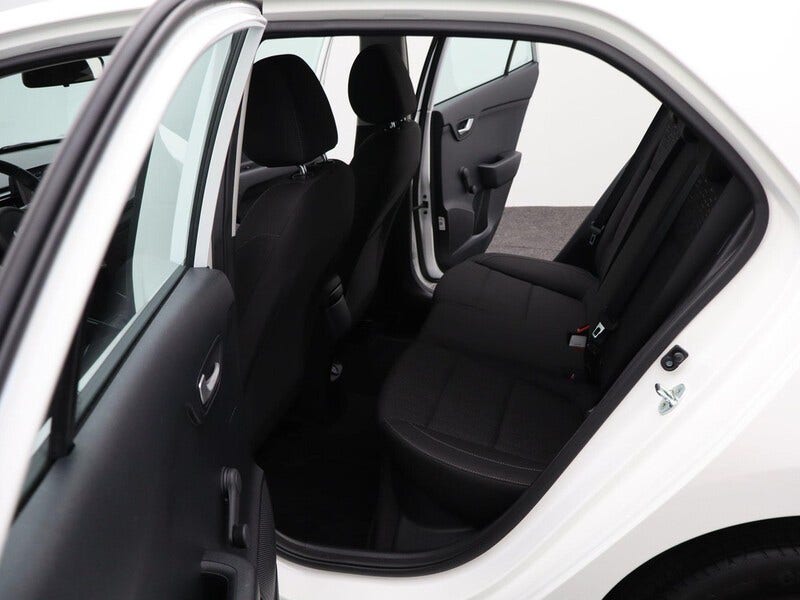 Kia Rio (12)