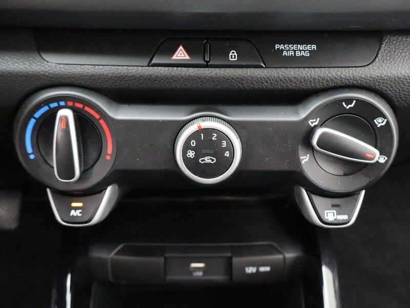 Kia Rio (18)