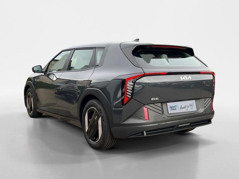 Kia EV4 (3)