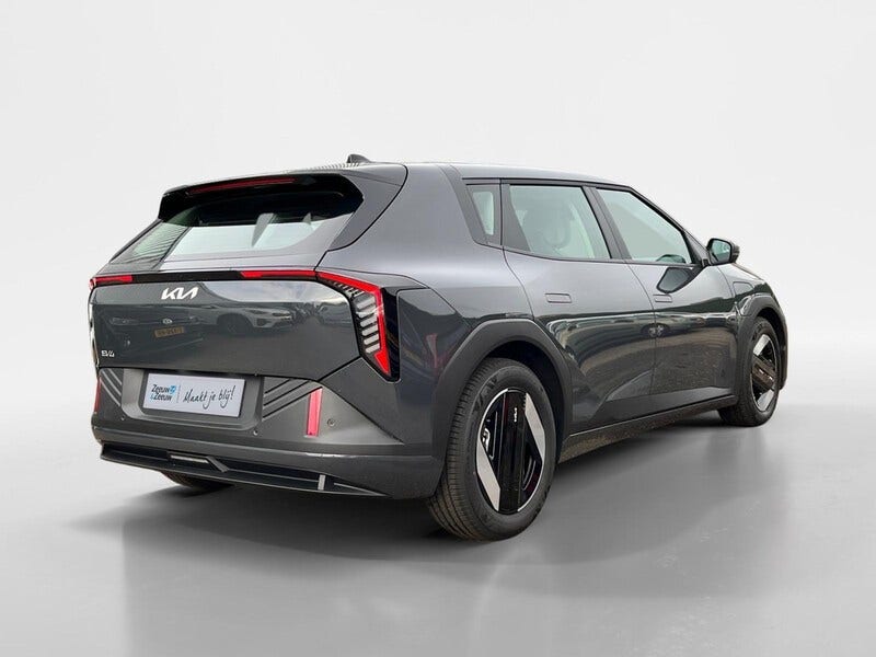 Kia EV4 (5)