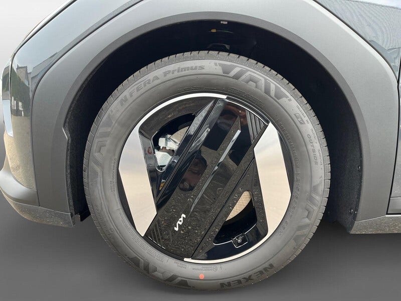 Kia EV4 (10)