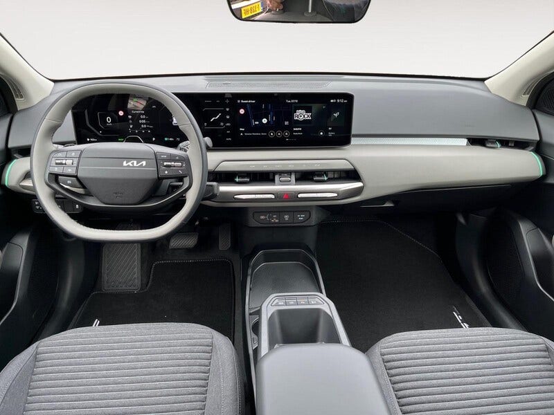 Kia EV4 (14)