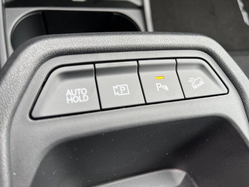 Kia EV4 (23)