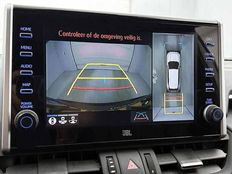 Toyota RAV4 (8)