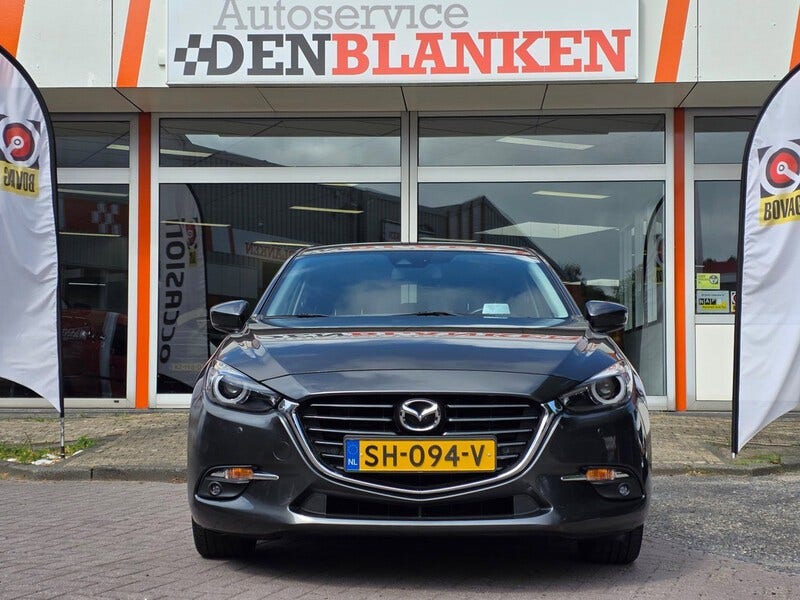 Mazda 3 (2)