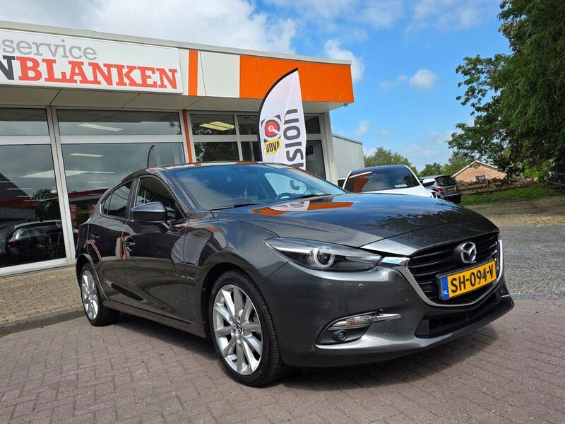 Mazda 3 (3)