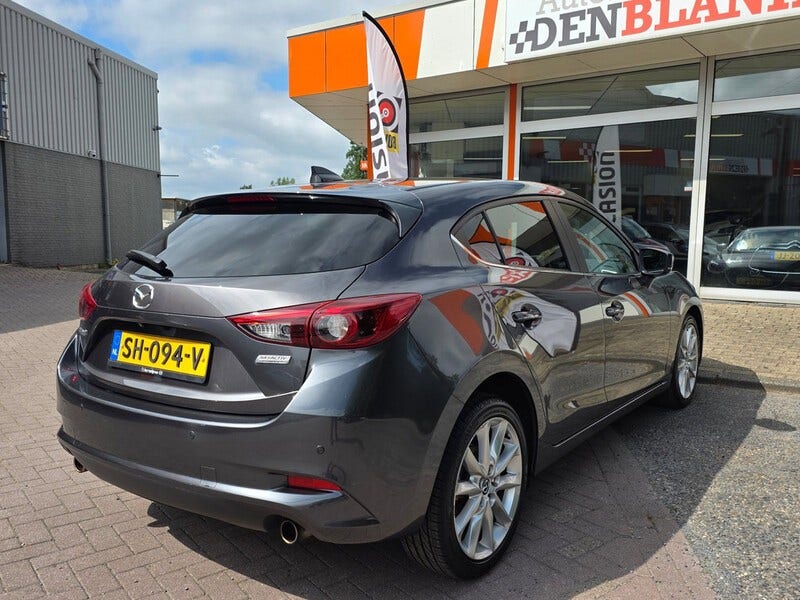 Mazda 3 (8)