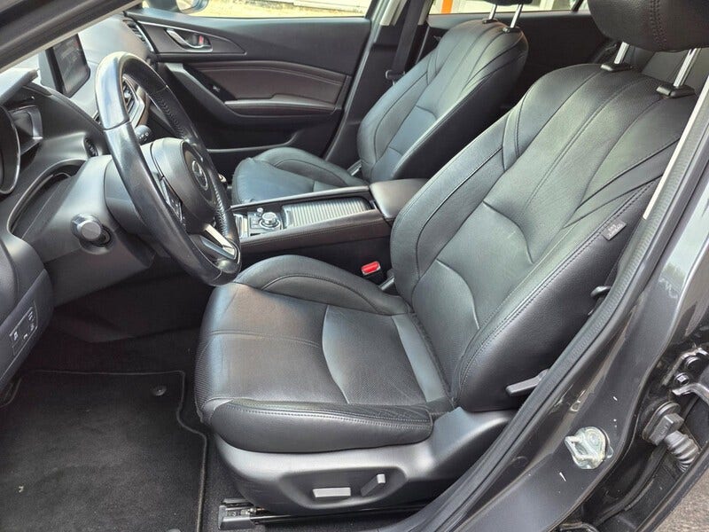 Mazda 3 (12)