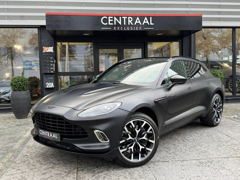 Aston Martin DBX