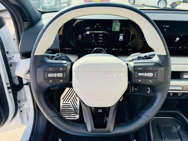 Kia EV4 (17)