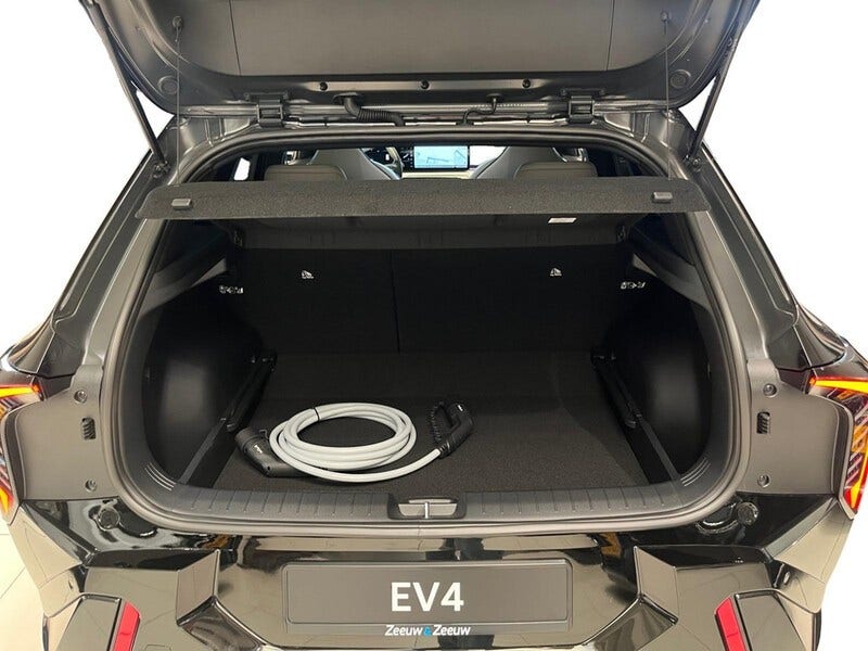 Kia EV4 (24)