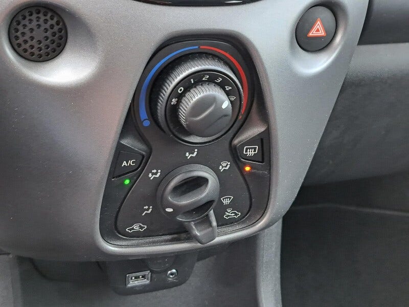 Toyota Aygo (13)