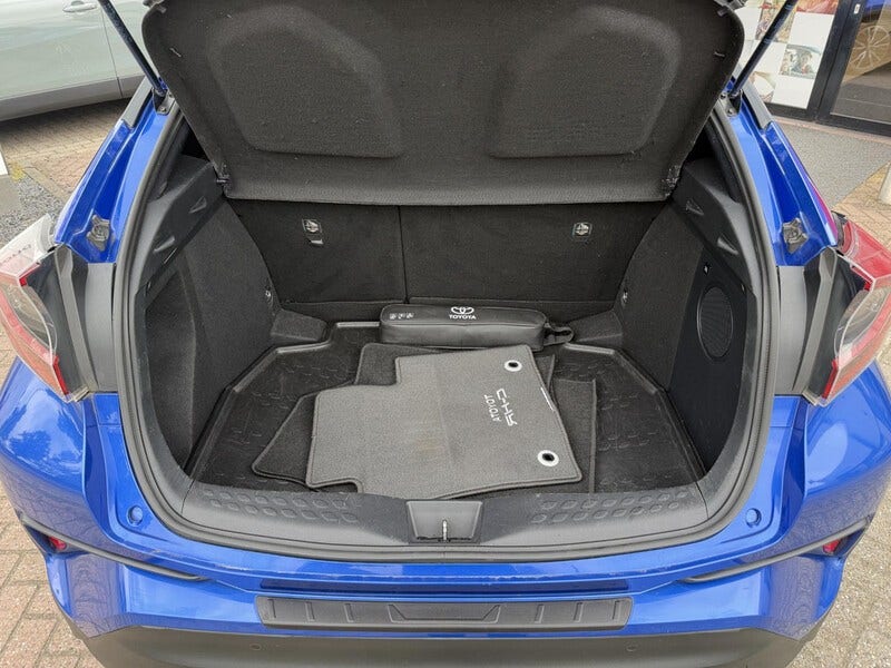 Toyota C-HR (10)