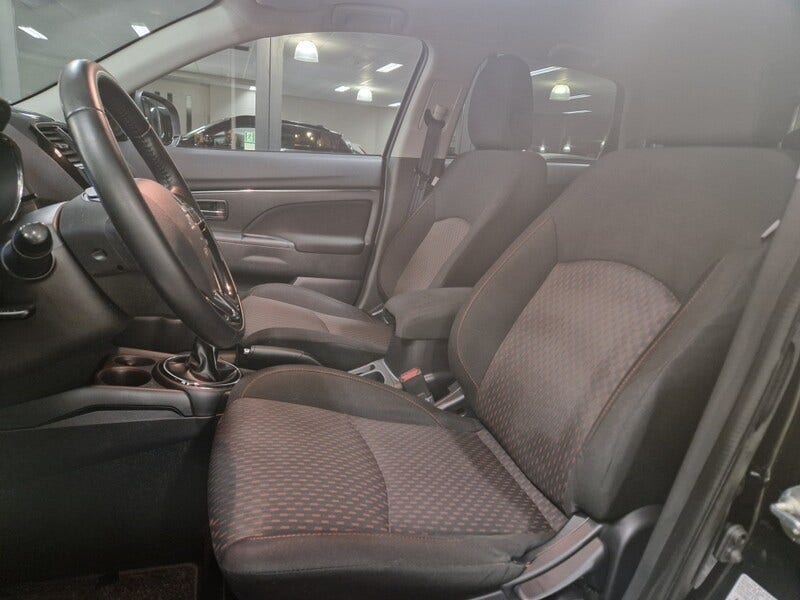 Mitsubishi ASX (11)