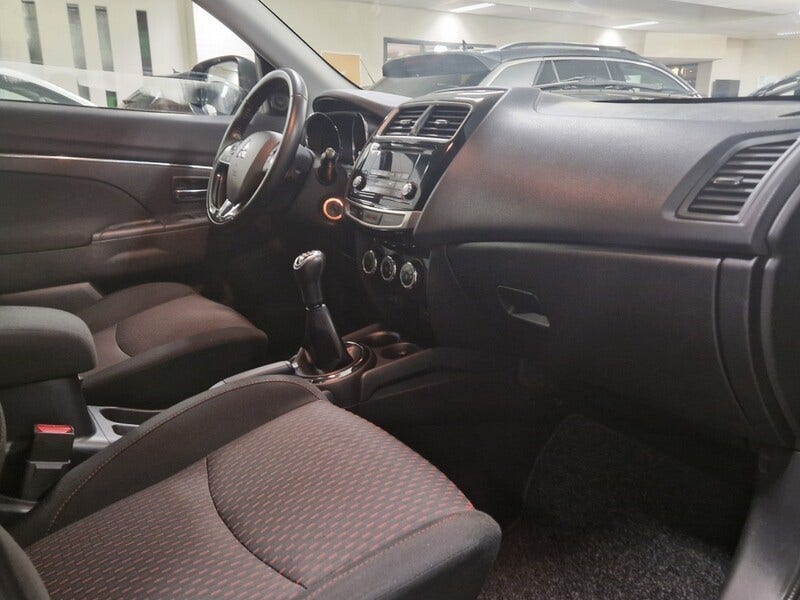 Mitsubishi ASX (12)