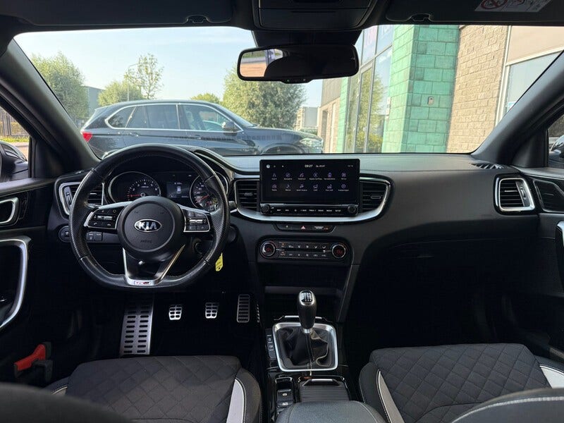 Kia ProCeed (5)