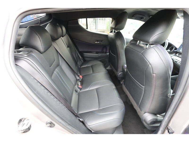 Toyota C-HR (9)