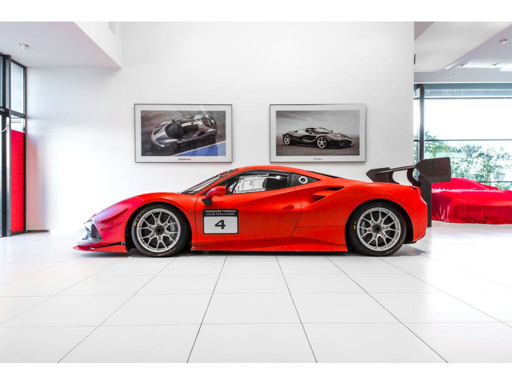 Ferrari 488