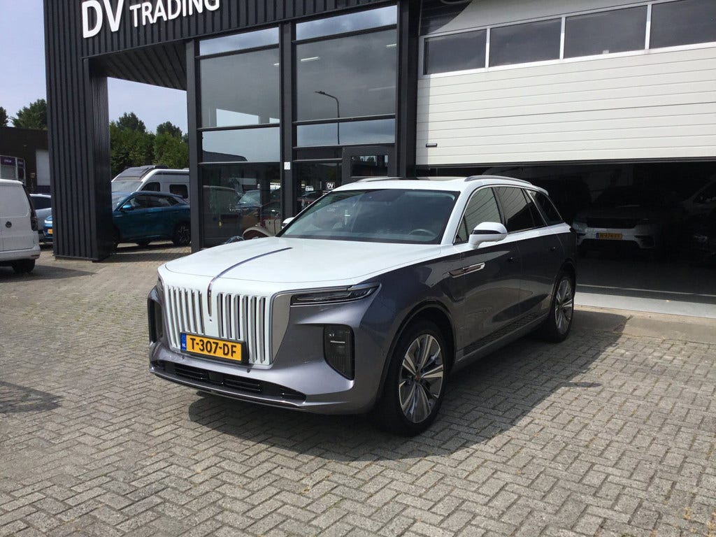 Hongqi E-HS9
