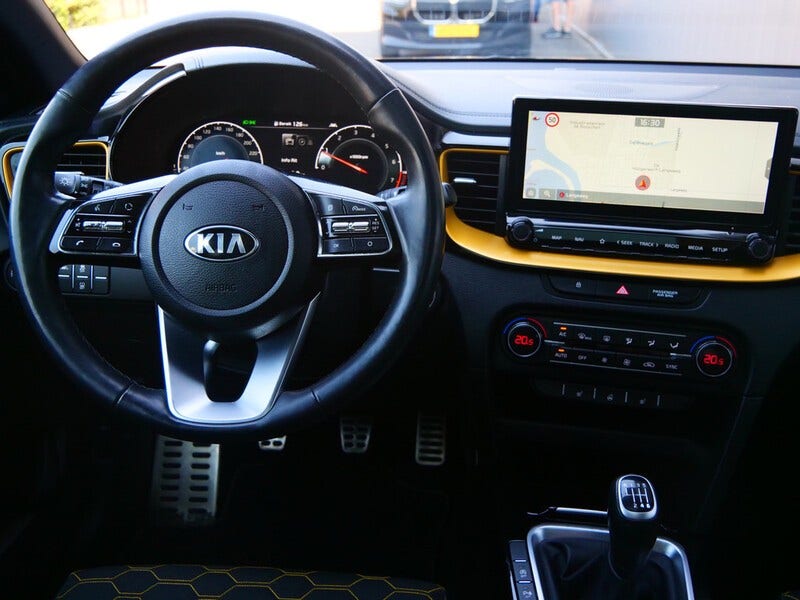 Kia XCeed (20)
