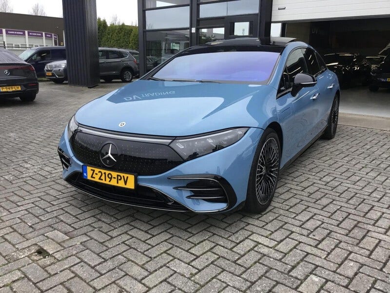 Mercedes Benz EQS