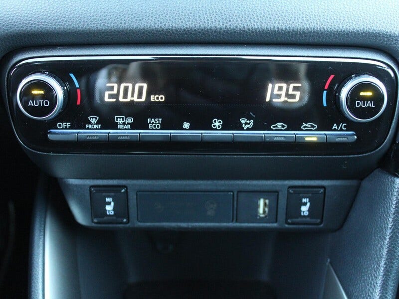 Mazda 2 Hybrid (21)