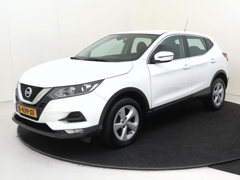 Nissan Qashqai —