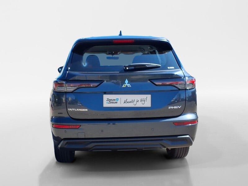 Mitsubishi Outlander (6)