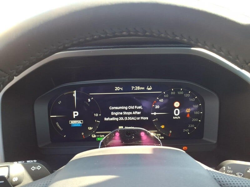 Mitsubishi Outlander (12)