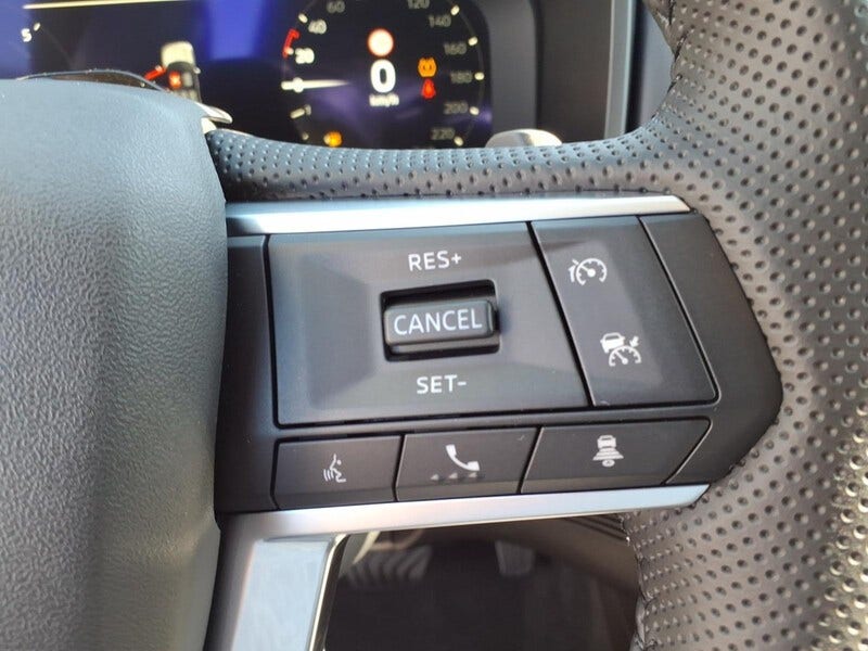 Mitsubishi Outlander (15)