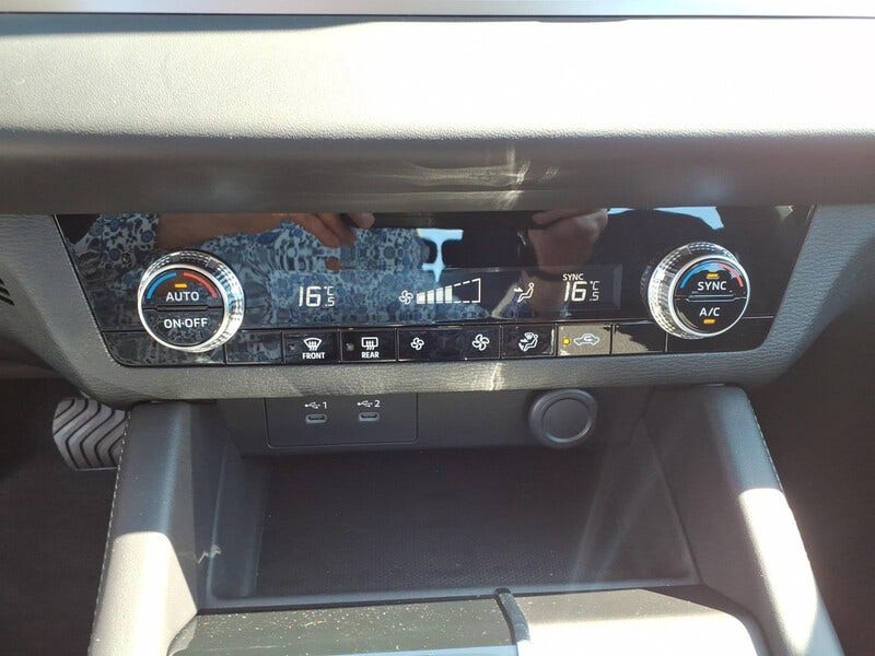Mitsubishi Outlander (17)
