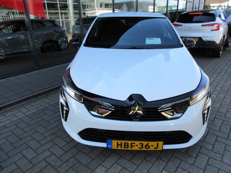 Mitsubishi Colt (11)