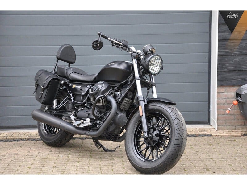 Moto Guzzi V9