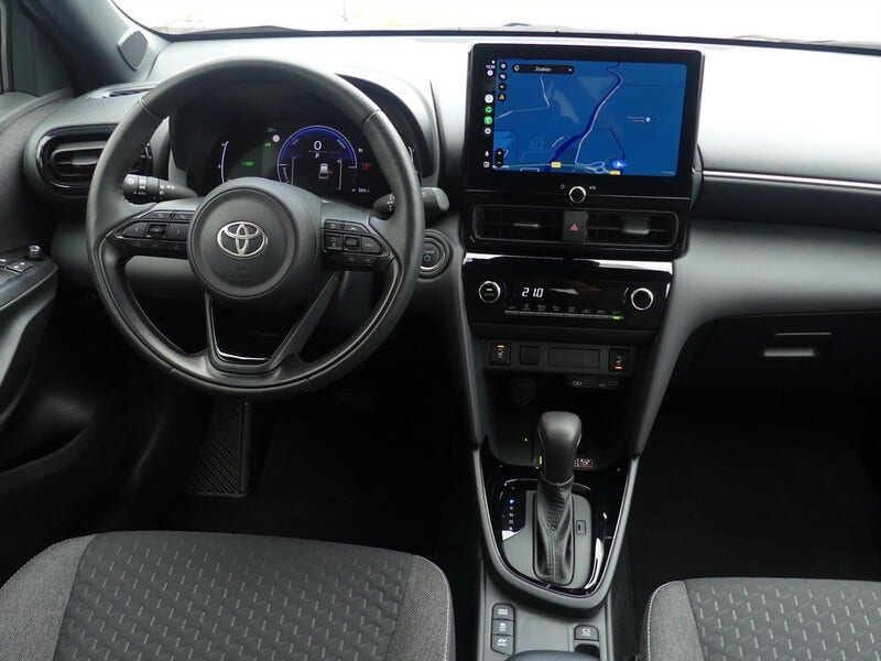 Toyota Yaris Cross (12)