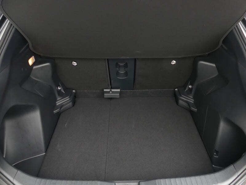 Toyota Yaris Cross (14)