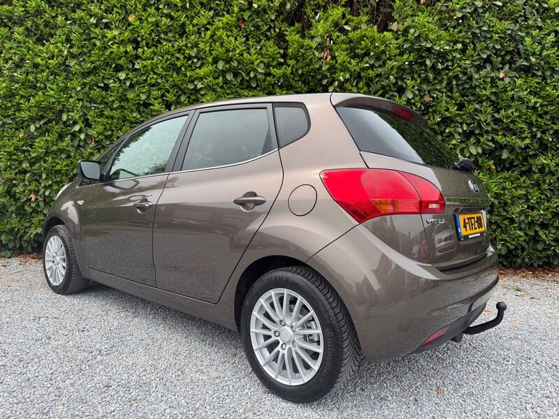 Kia Venga (6)