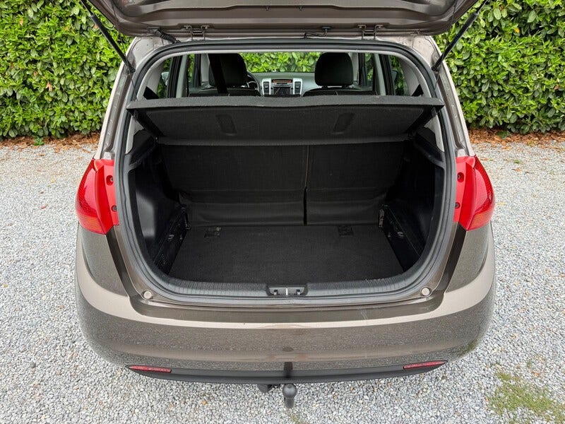 Kia Venga (8)