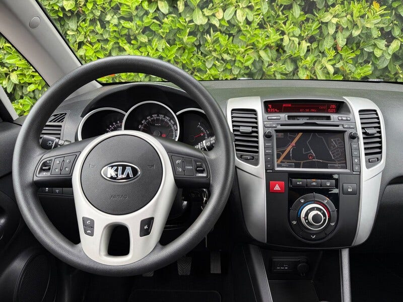 Kia Venga (16)