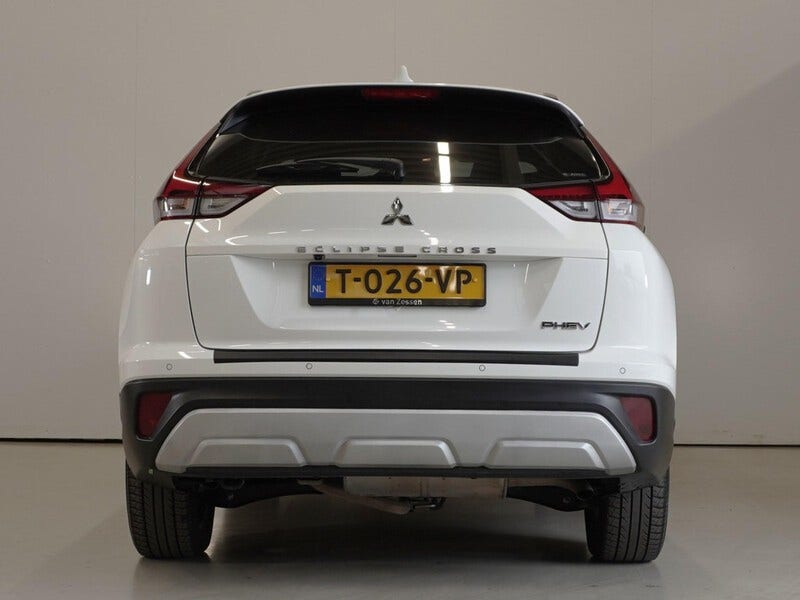 Mitsubishi Eclipse Cross (8)