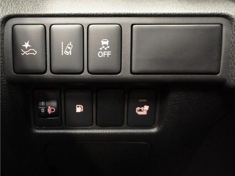 Mitsubishi Eclipse Cross (14)