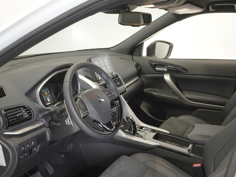Mitsubishi Eclipse Cross (15)
