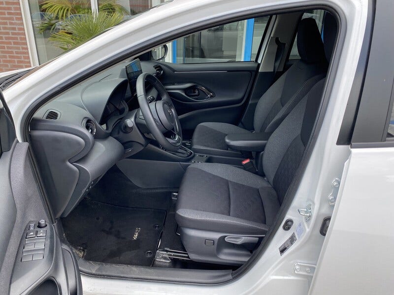 Toyota Yaris (10)